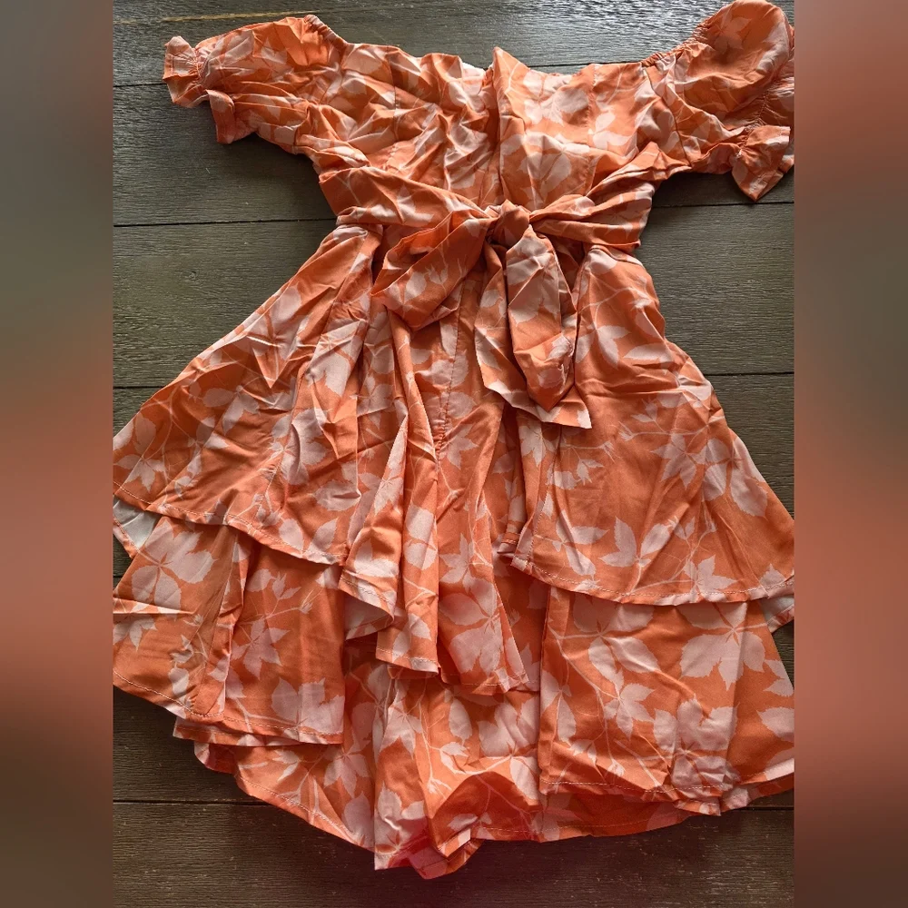 Floral Off-Shoulder Ruffle Romper M - Picture 4 of 6